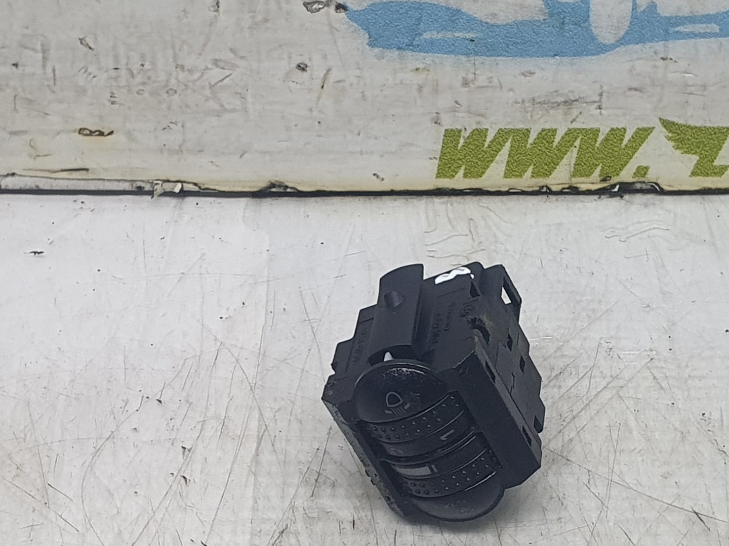 Buton reglaj faruri 3b0941333c Volkswagen Passat B5 (1996 - 2000)
