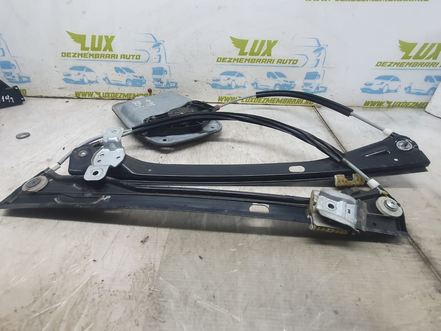 Macara geam dreapta fata E038074001 Volkswagen Golf 5 (2003 - 2009)