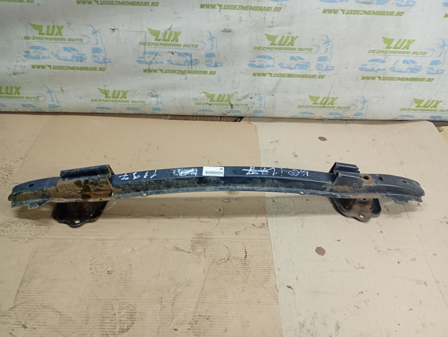 Armatura bara spate 716418912 BMW Seria 1 E81/E82/E87/E88 (facelift) (2007 - 2012)
