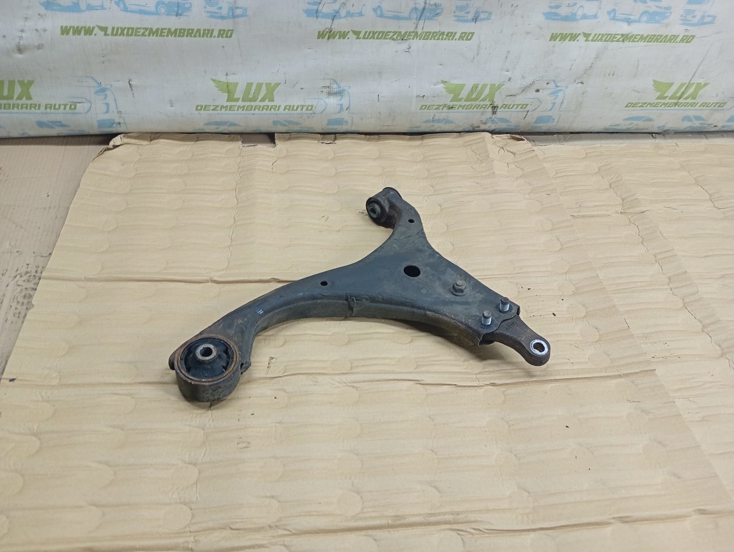 Brat suspensie dreapta fata Kia Ceed 1 (facelift) (2010 - 2012)