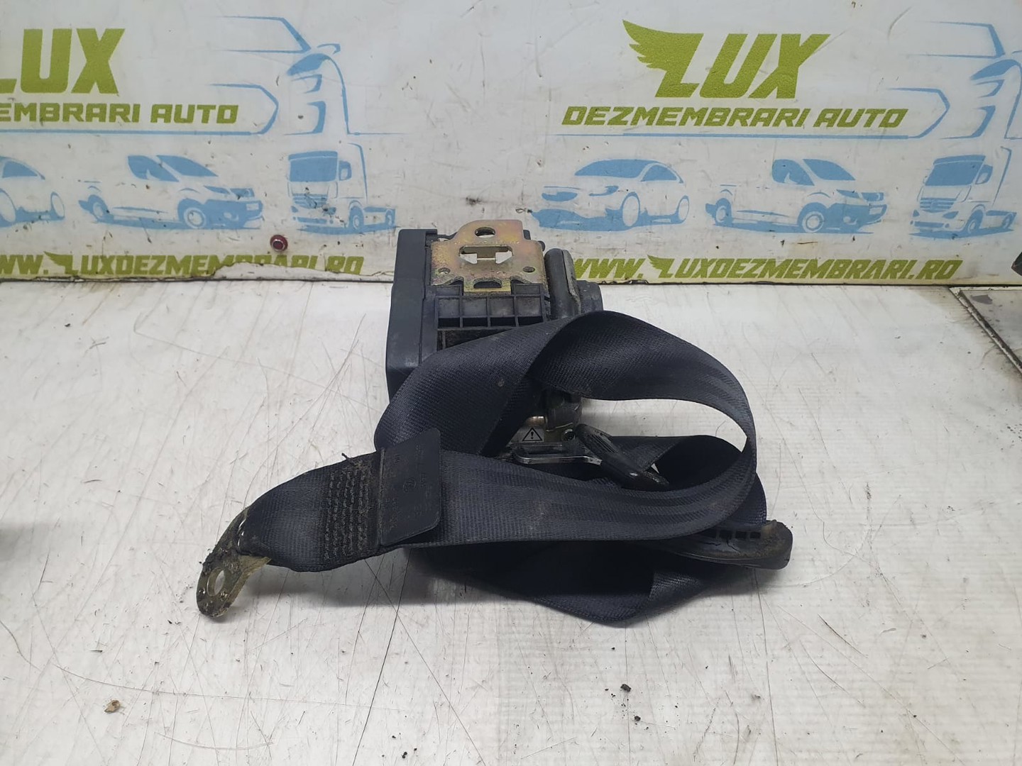 Centura siguranta stanga fata 3B1857705B Volkswagen Passat B5 (1996 - 2000)
