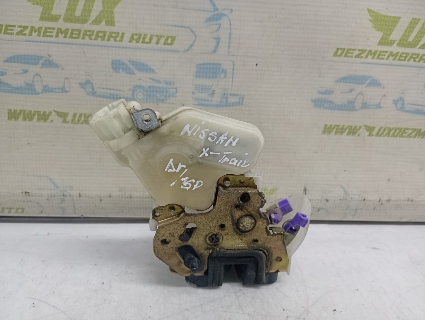 Broasca dreapta spate 805524U300 Nissan X-Trail T30 (2001 - 2004)