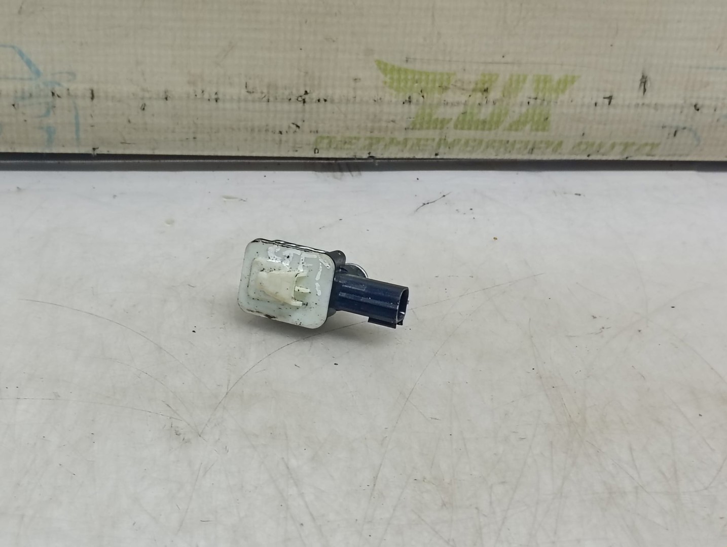 Senzor impact 13576422 Opel Astra K (2015 - 2020)