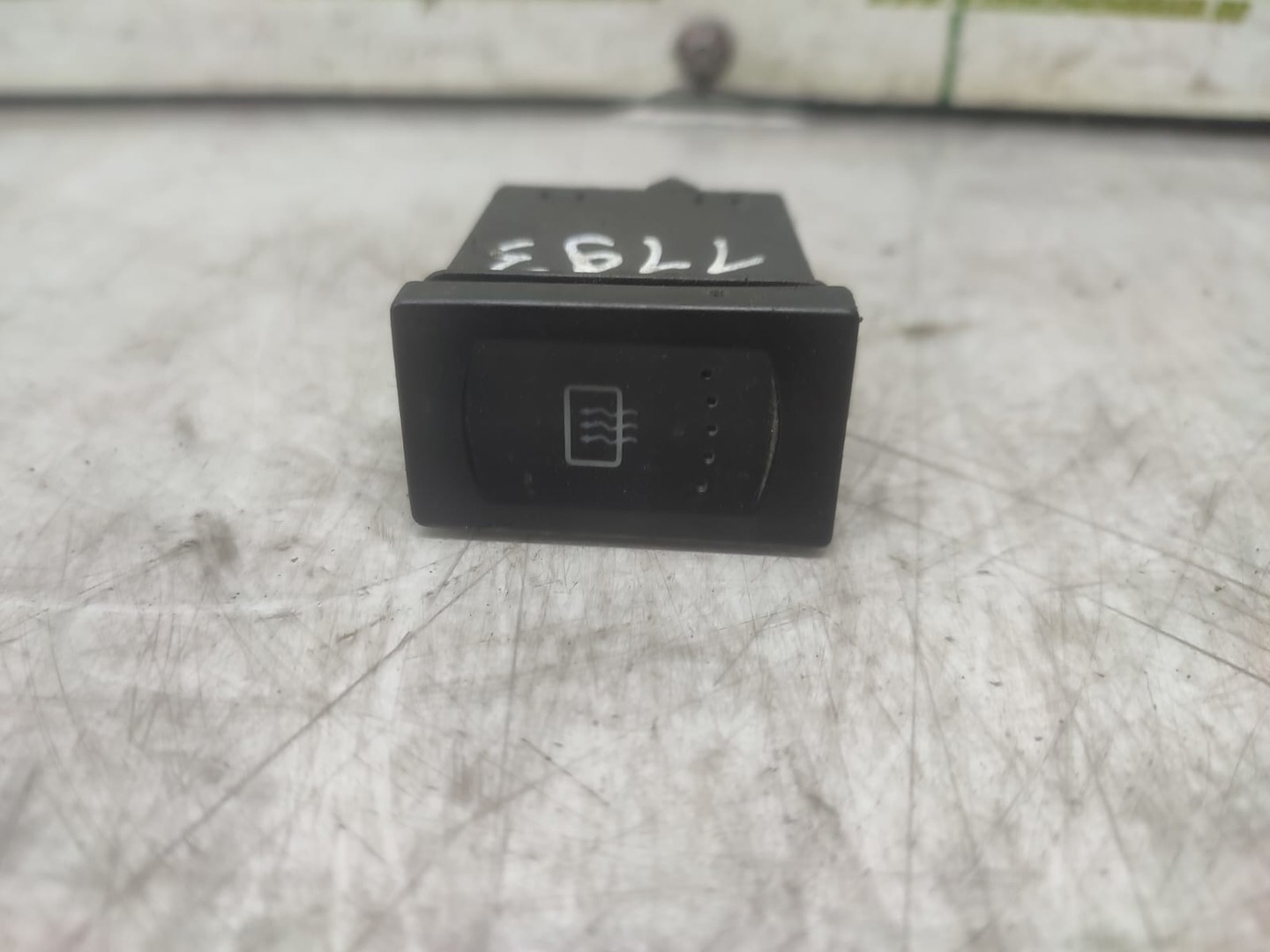 Buton dezaburire 3b0959621c Volkswagen Passat B5 (1996 - 2000)