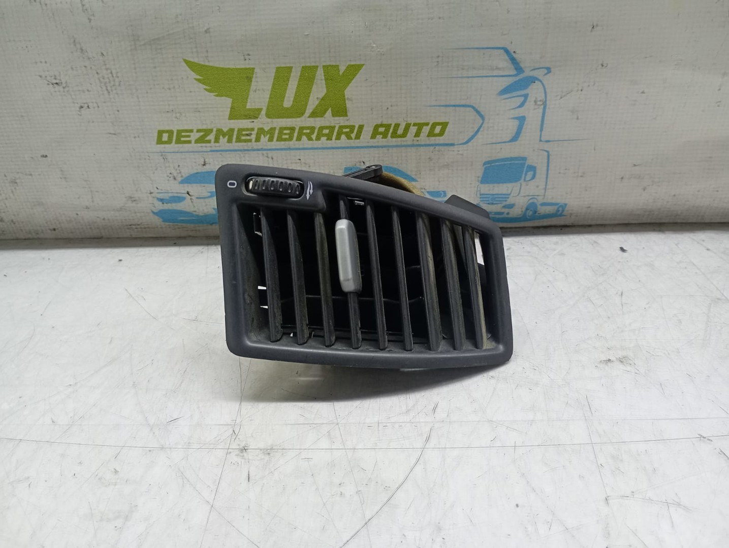 Grila ventilatie bord 3409399 Volvo XC90 1 (2002 - 2006)