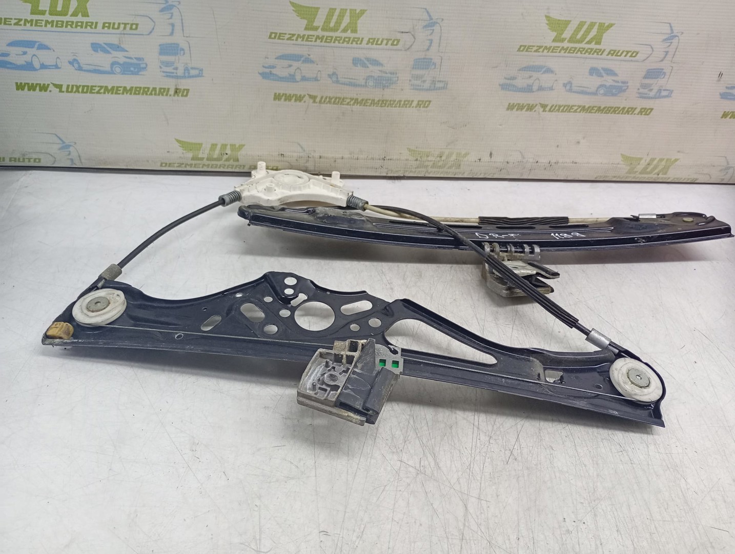 Macara geam dreapta fata A2117200246RE Mercedes Benz E-Class W211/S211 (2002 - 2006)