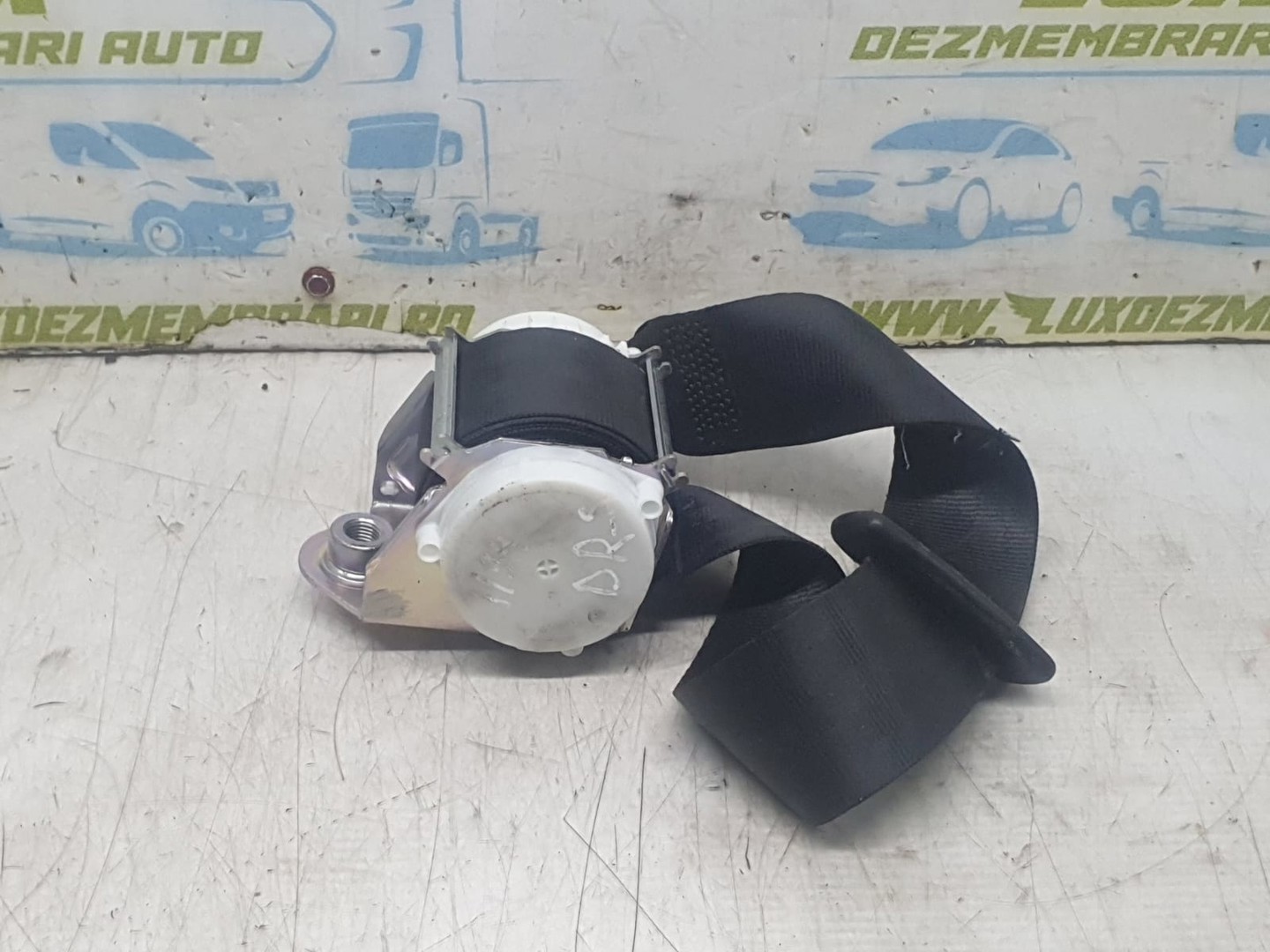 Centura siguranta dreapta spate 33059771D Volkswagen Passat B6 (2005 - 2010)