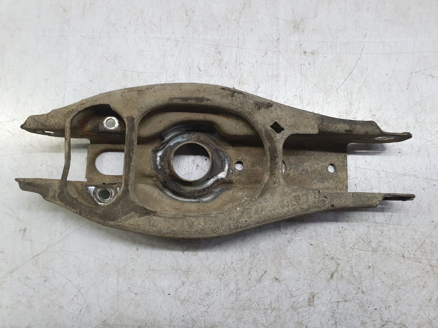 Brat suspensie spate BMW Seria 3 E90 (2004 - 2010)