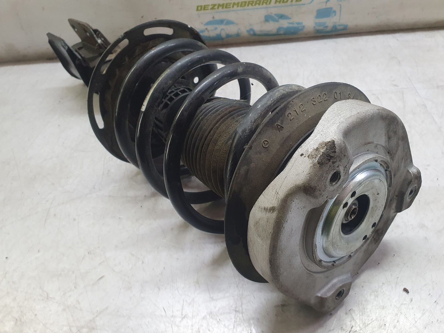 Amortizor cu arc dreapta fata 824904007020 Mercedes Benz GLK-Class X204 (2008 - 2012)