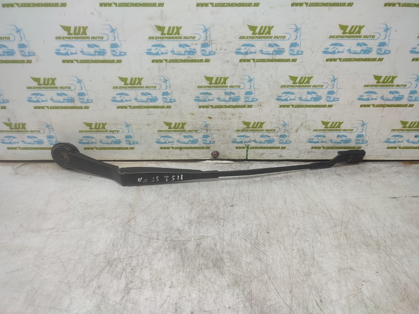 Brat stergator parbriz stanga BM5117526ab Ford Focus 3 (2011 - 2015)