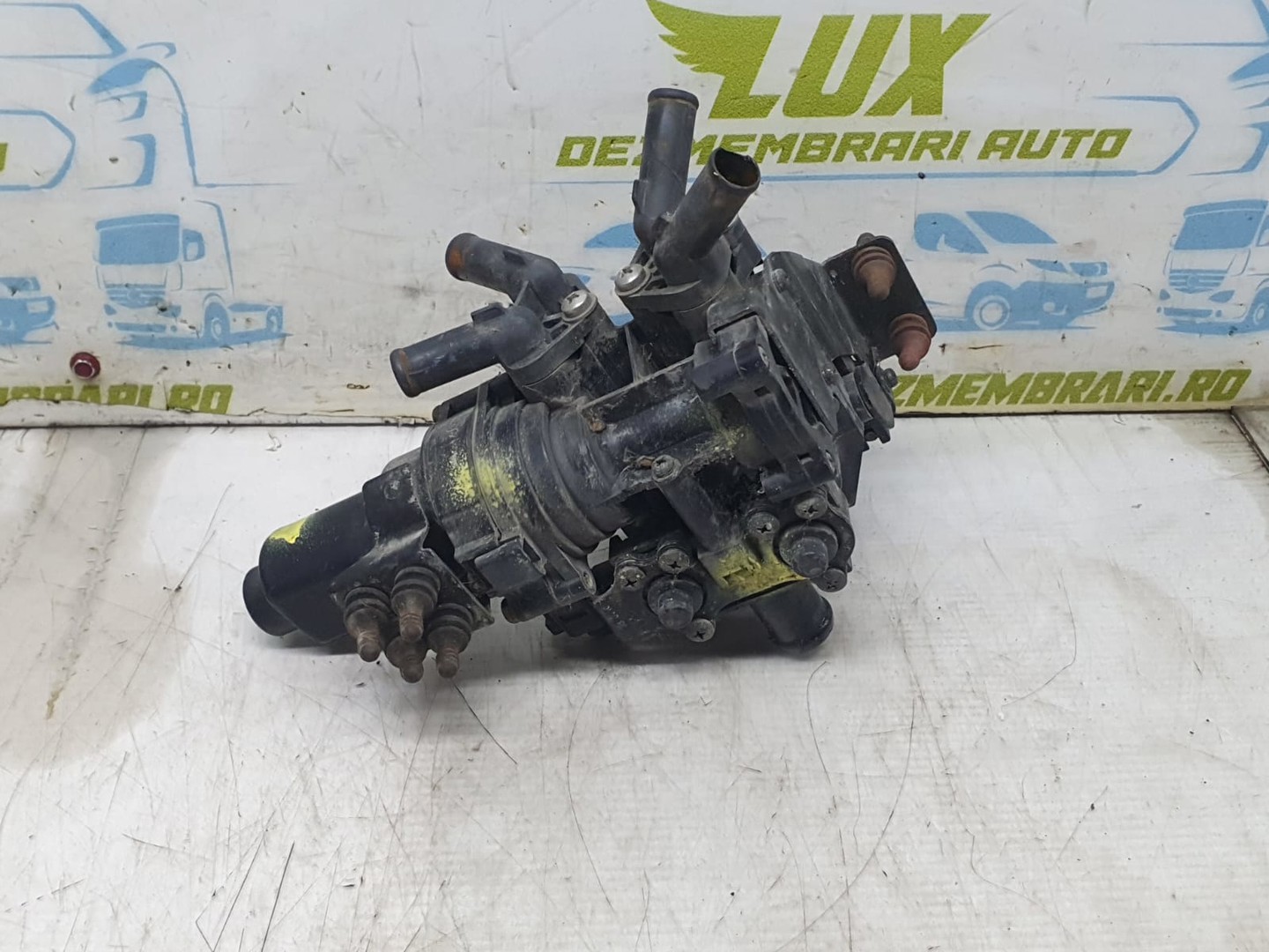 Pompa recirculare apa 4E0959617A Audi A8 D3/4E (2th facelift) (2007 - 2010)
