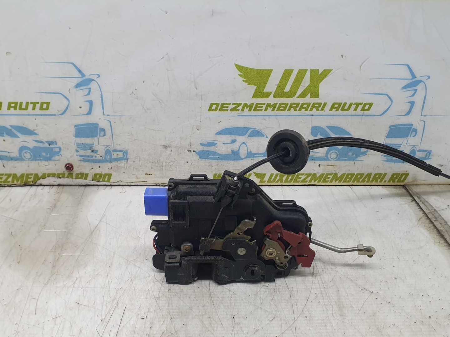 Broasca dreapta spate 4E0839016 Audi A8 D3/4E (2th facelift) (2007 - 2010)