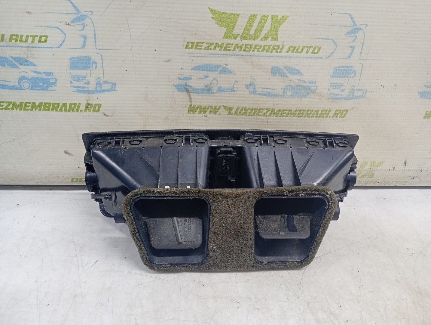 Grila ventilatie bord 7059189-12 BMW Seria 1 E87 (2004 - 2007)