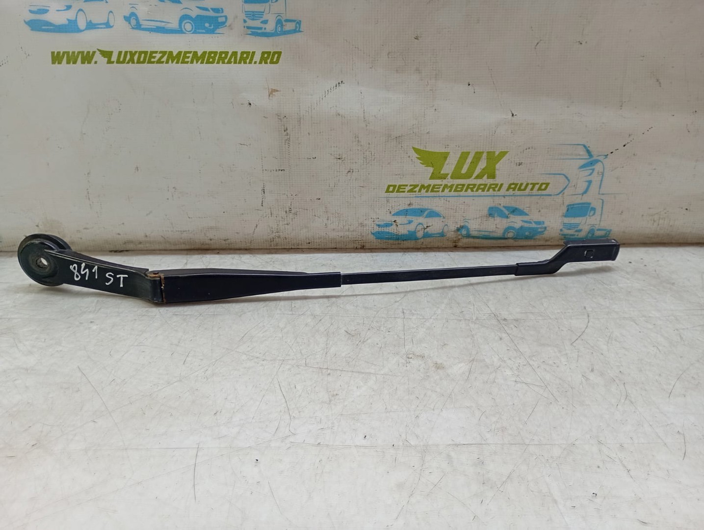 Brat stergator parbriz stanga bm5117526ab Ford Focus 3 (2011 - 2015)