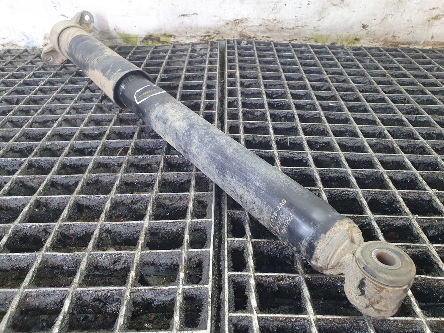 Amortizor stanga spate bv61-18080-aag Ford Focus 3 (2011 - 2015)
