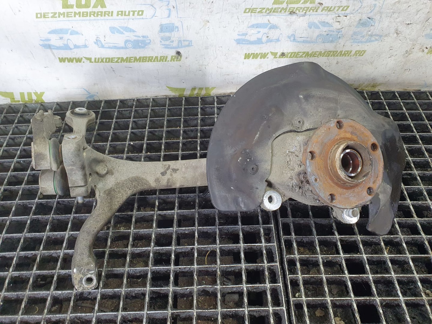 Fuzeta dreapta fata r4f0253 Audi A6 4F/C6 (facelift) (2008 - 2011)