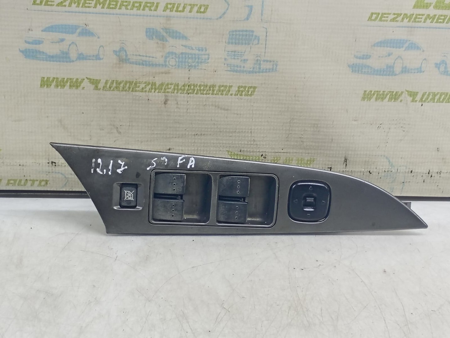 Panou comanda geamuri Mazda 3 BK (2003 - 2006)