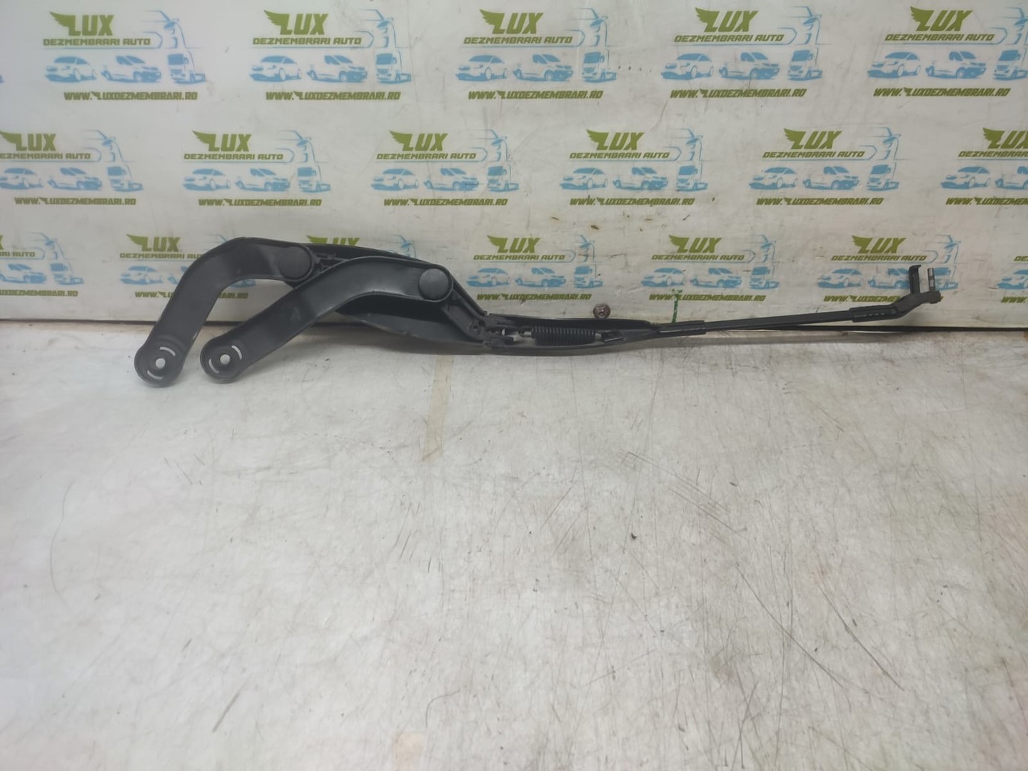 Brat stergator parbriz stanga A2118200444 Mercedes Benz E-Class W211/S211 (2002 - 2006)
