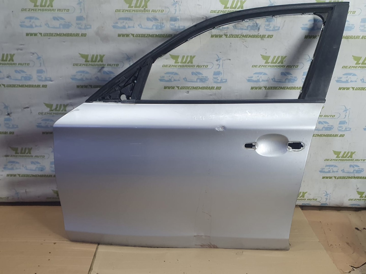 Usa stanga fata BMW Seria 1 E87 (2004 - 2007)