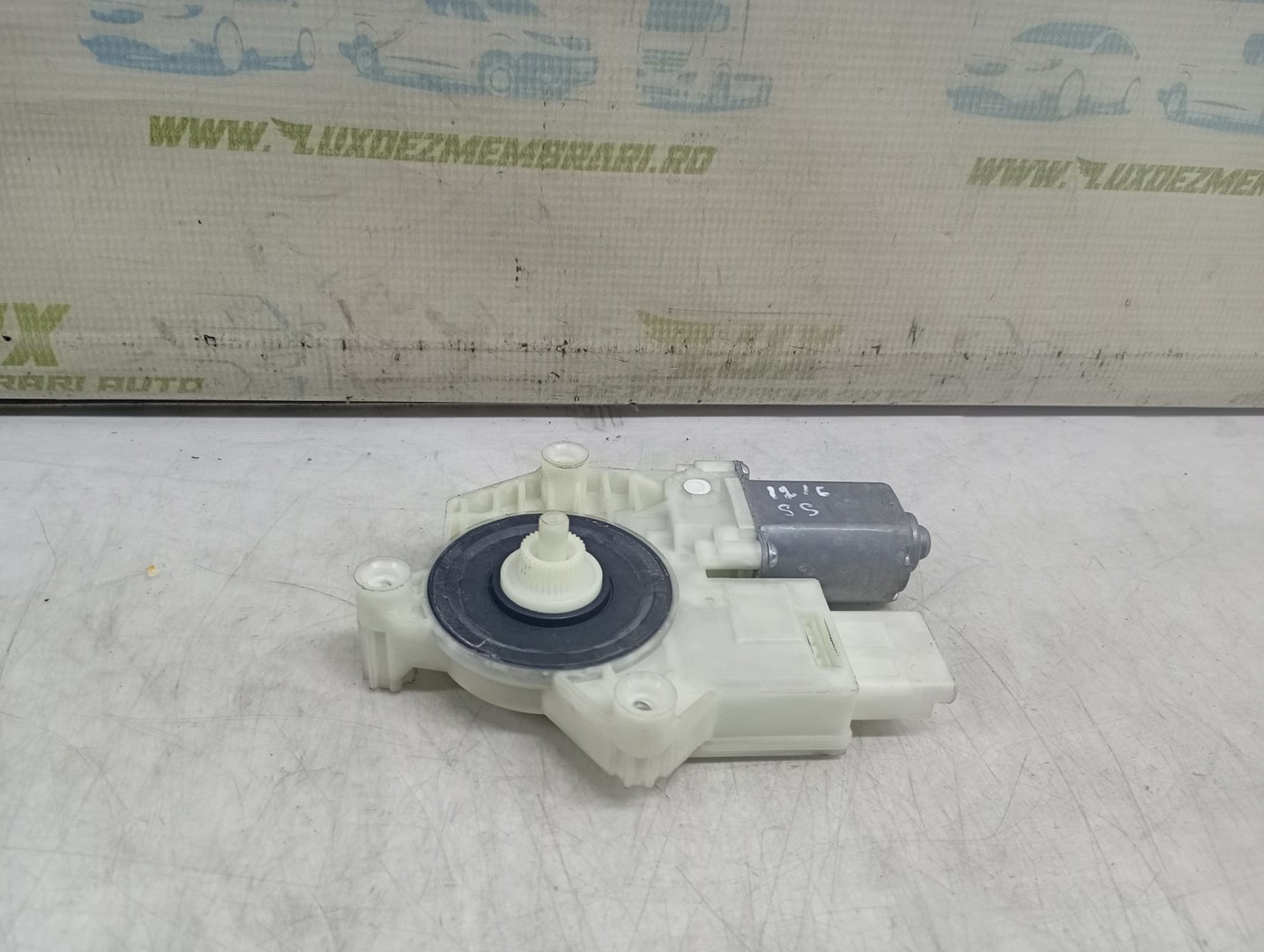 Motoras geam stanga spate E06029-102 Nissan Qashqai 2 J11 (facelift) (2017 - 2020)