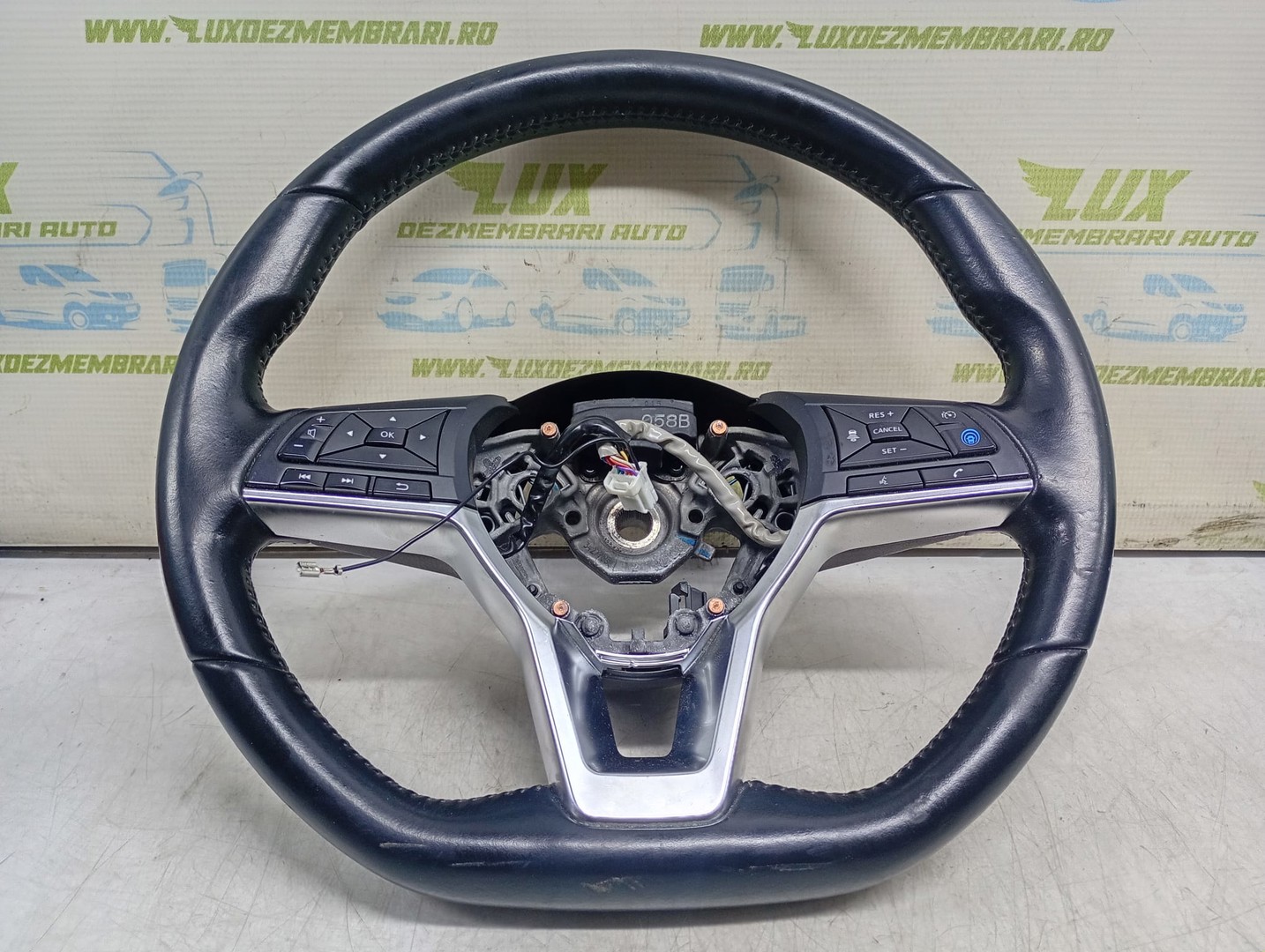 Volan in 3 spite cu comenzi 34277068A Nissan Qashqai 2 J11 (facelift) (2017 - 2020)