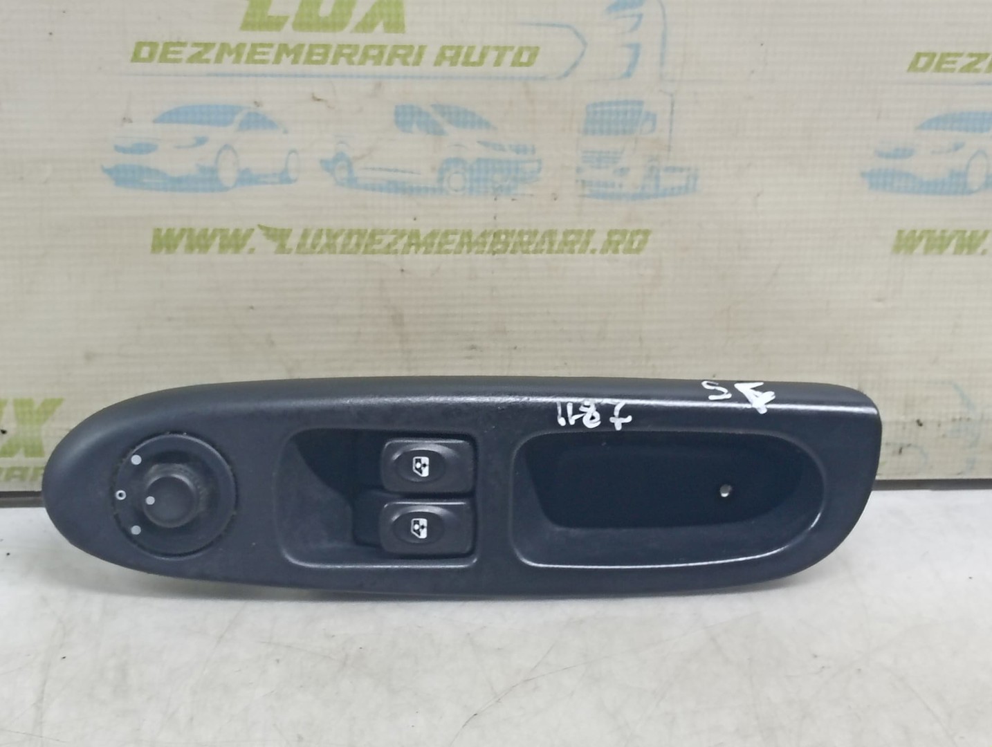 Panou comanda geamuri 8200507734 Renault Symbol 1 (2th facelift) (2005 - 2008)