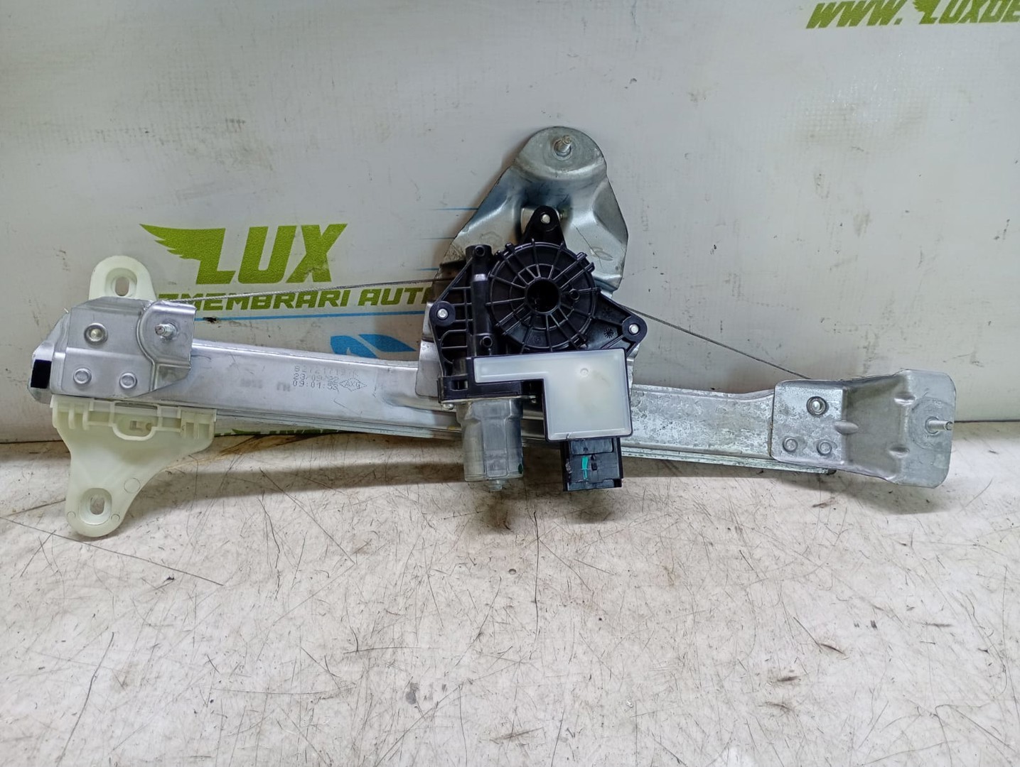 Macara geam stanga spate 827217197r Renault Arkana 1 (2019 - 2020)