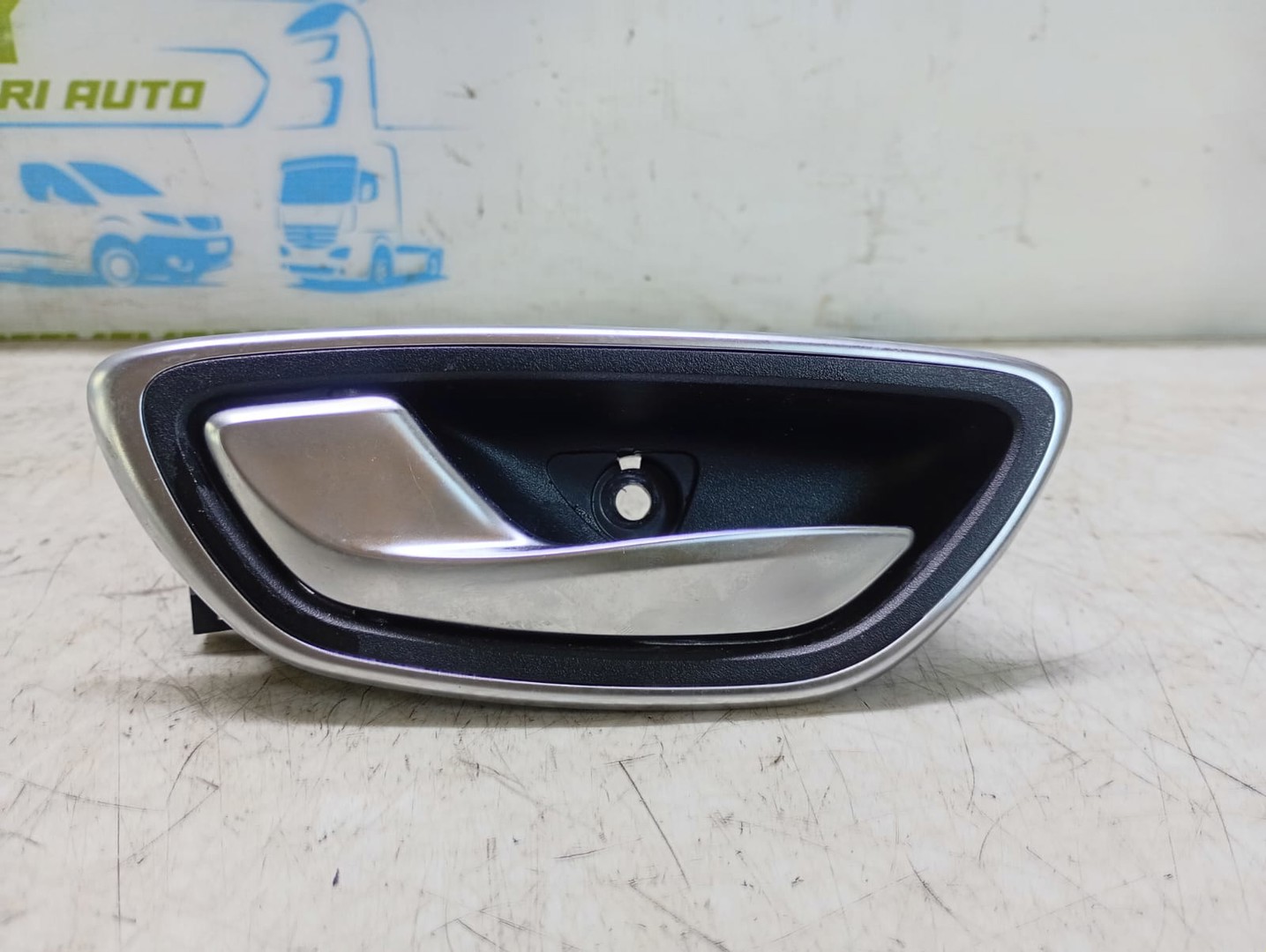 Maner interior stanga spate 806713722r Renault Talisman 1 (2012 - 2020)