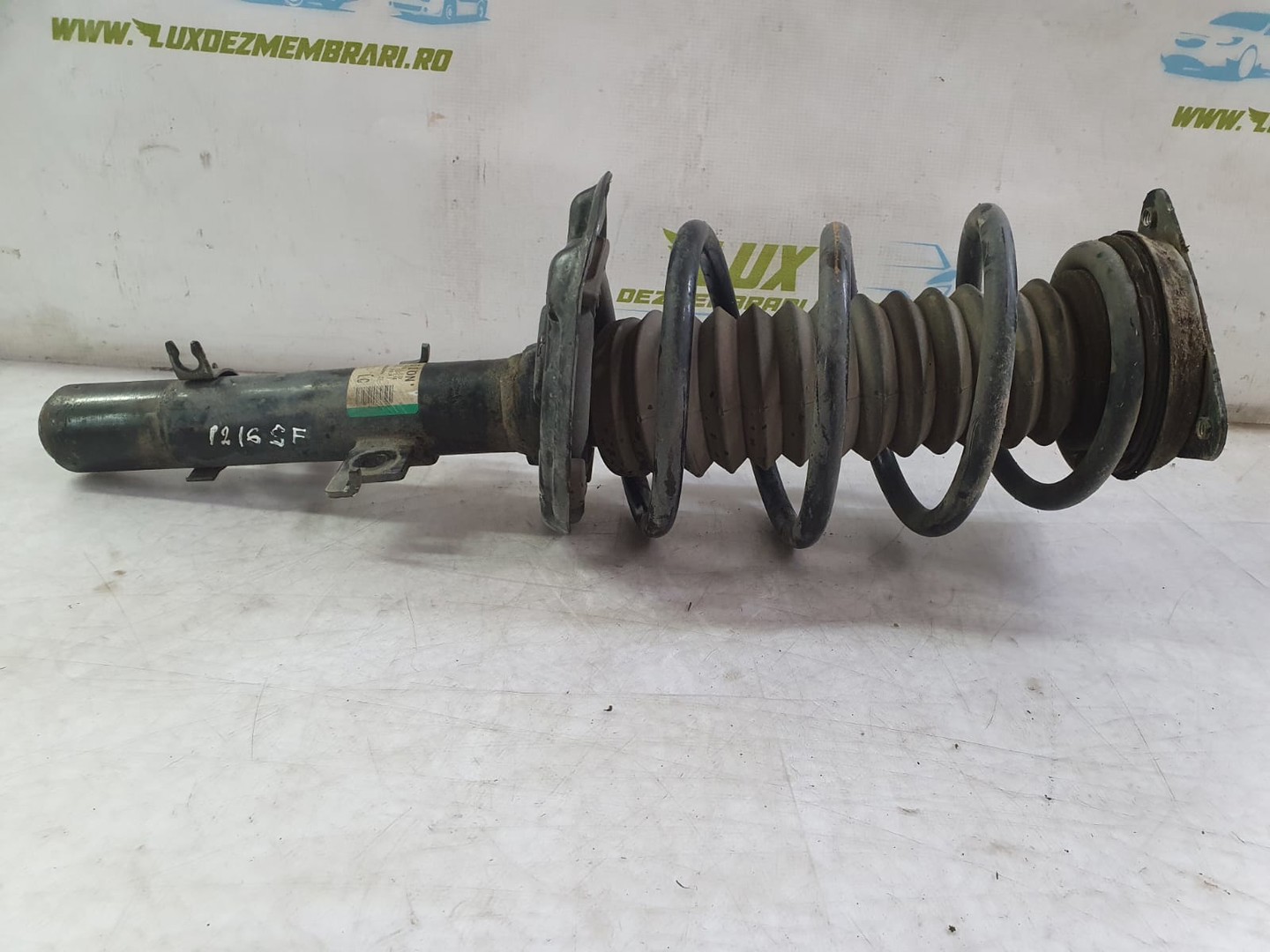 Amortizor cu arc stanga fata 54303hv91c Nissan Qashqai 2 J11 (facelift) (2017 - 2020)