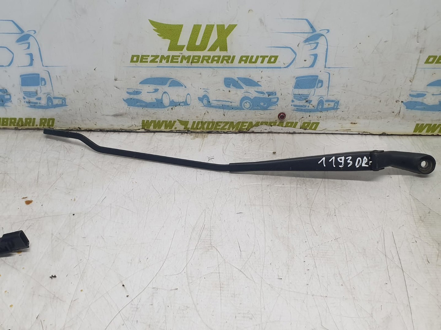 Brat stergator parbriz dreapta 3B1955410 Volkswagen Passat B5 (1996 - 2000)