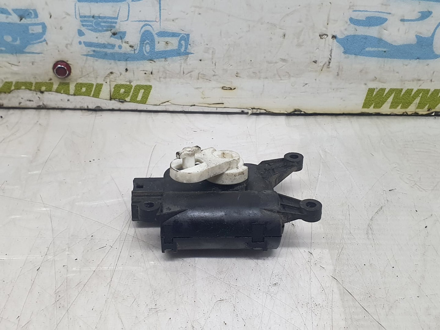 Motoras clapeta mixaj aer 0132801340 Volkswagen Golf 6 (2008 - 2015)