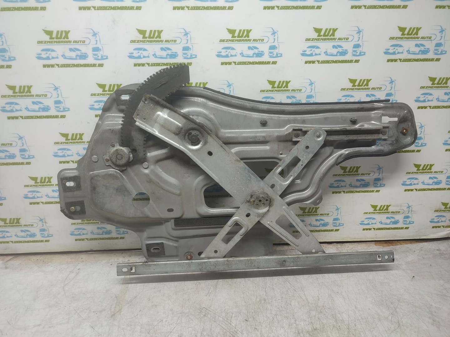 Macara geam dreapta fata 8248026050 Hyundai Santa Fe SM (facelift) (2004 - 2013)