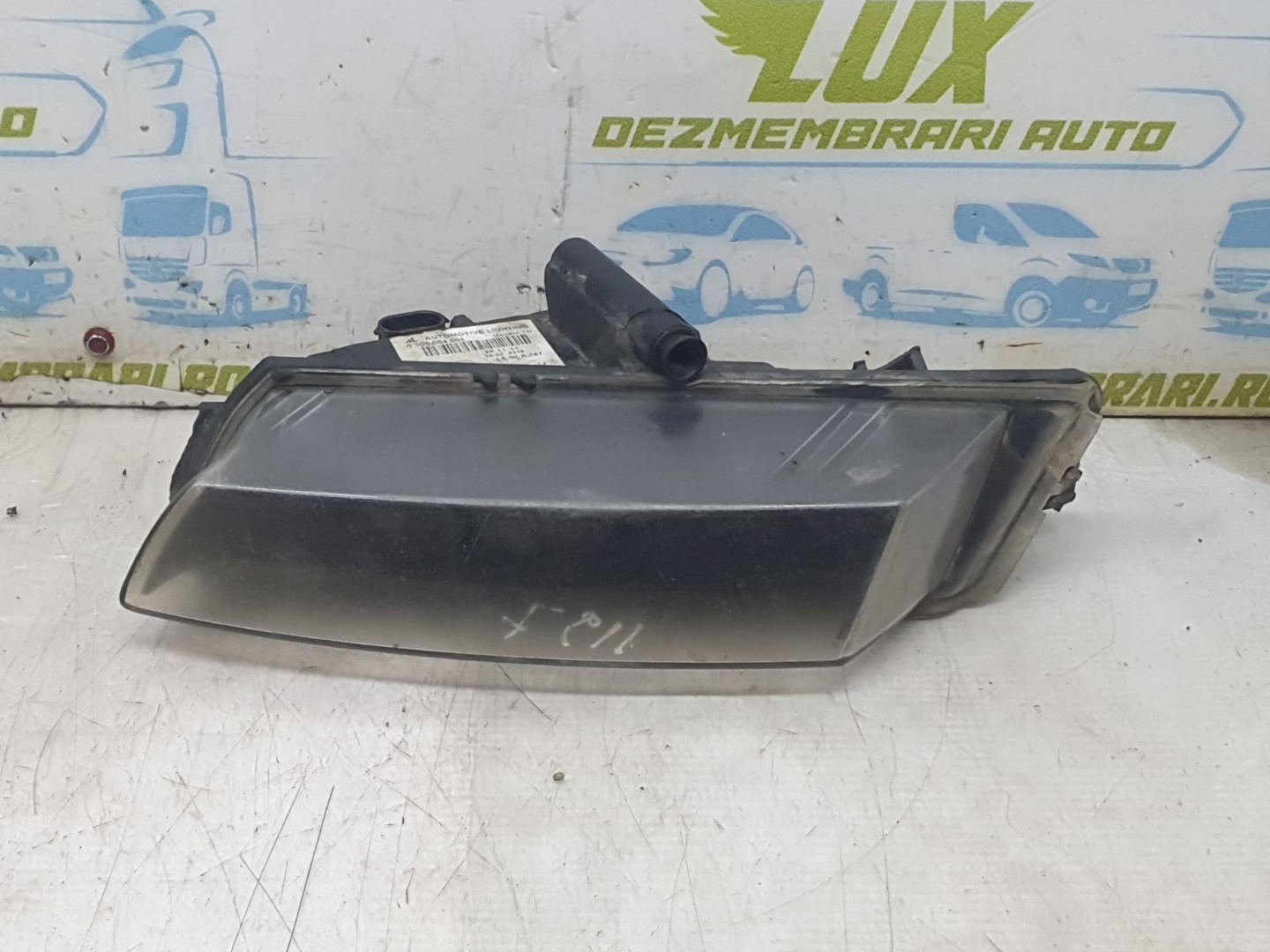 Proiector ceata stanga 0305084001 BMW Seria 1 E81/E82/E87/E88 (facelift) (2007 - 2012)