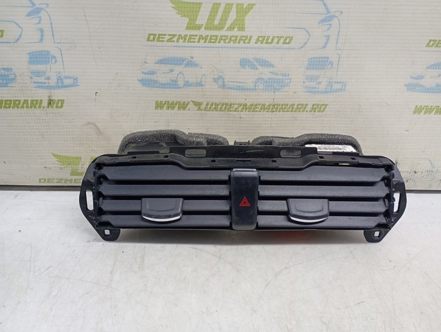 Grila ventilatie bord DS73-19K617 Ford Mondeo MK5 (2014 - 2020)