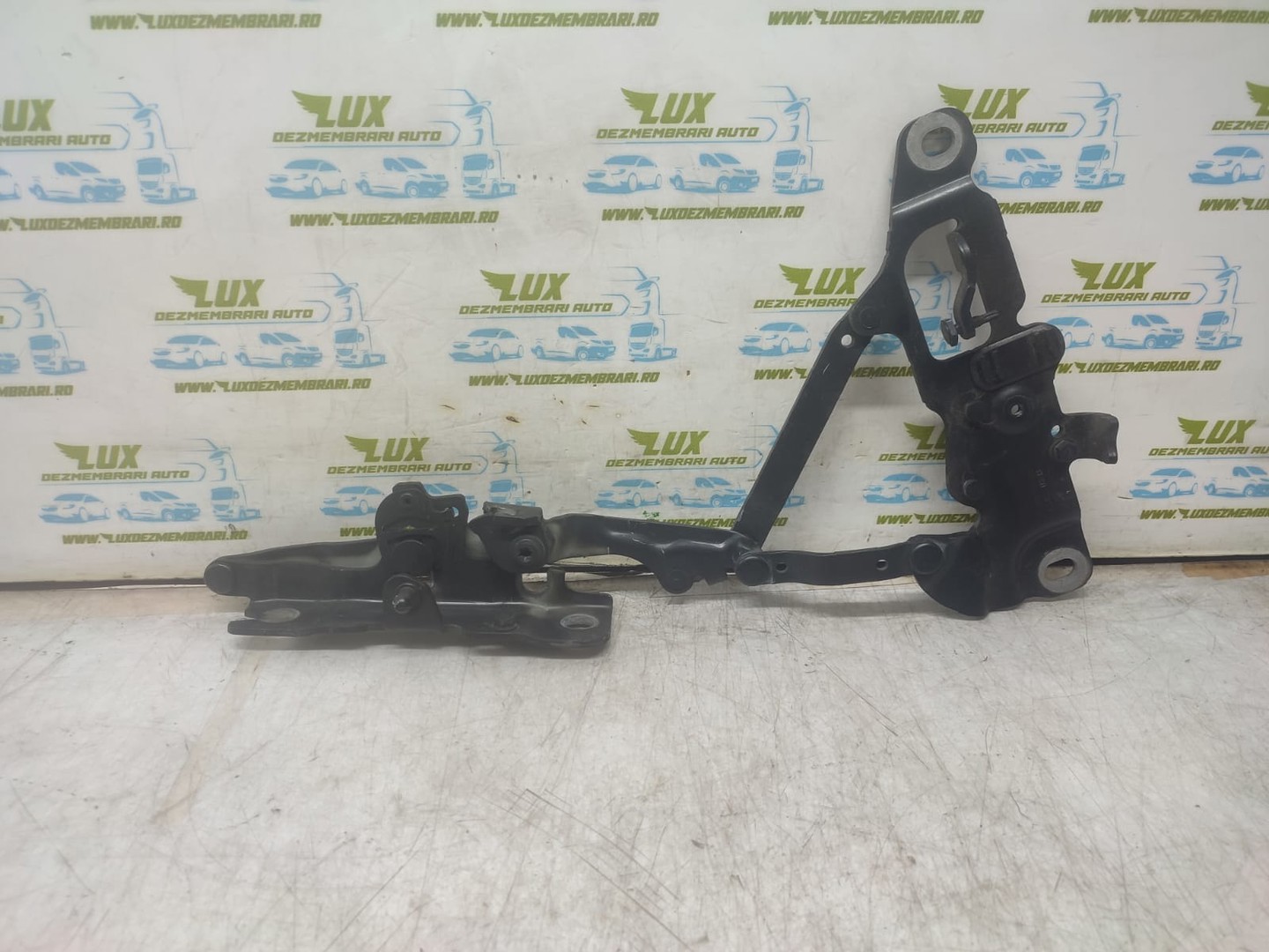Balama capota 724988709 BMW Seria 5 F11 (2009 - 2013)