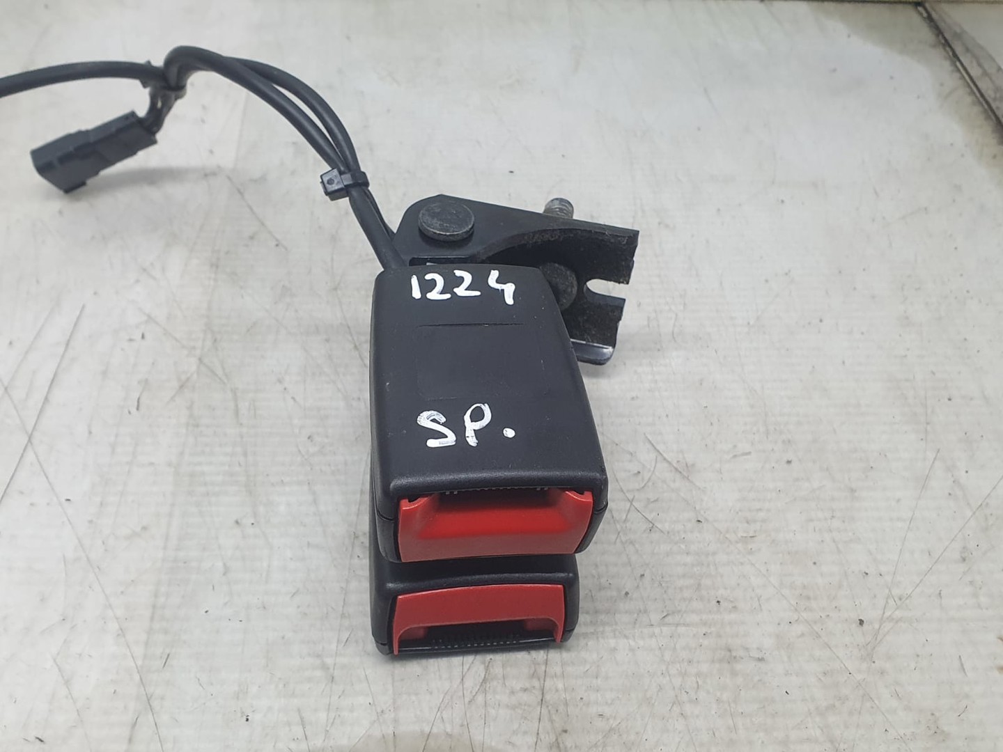 Pretensioner ds73-f613k21 Ford Mondeo MK5 (2014 - 2020)