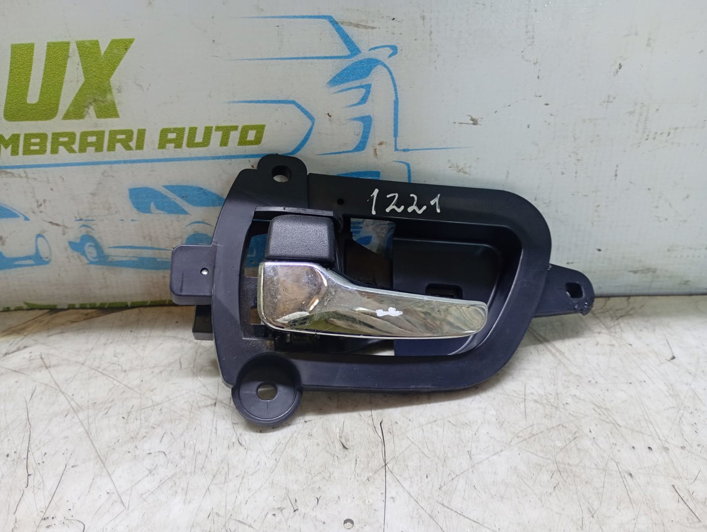 Maner interior stanga spate mn105359 Mitsubishi Outlander 2 (2005 - 2009)