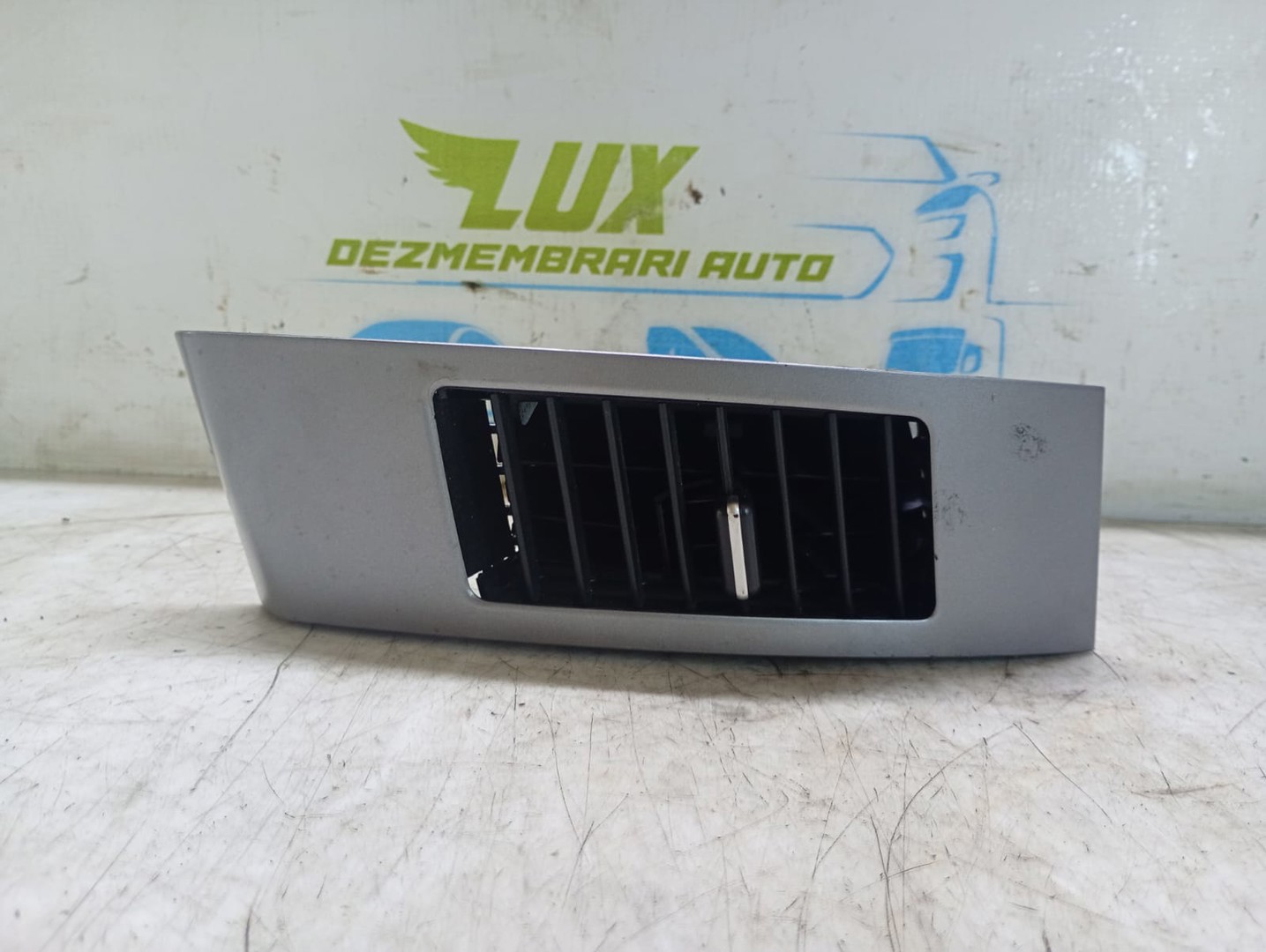 Grila ventilatie bord 8030a014zz Mitsubishi Outlander 2 (2005 - 2009)