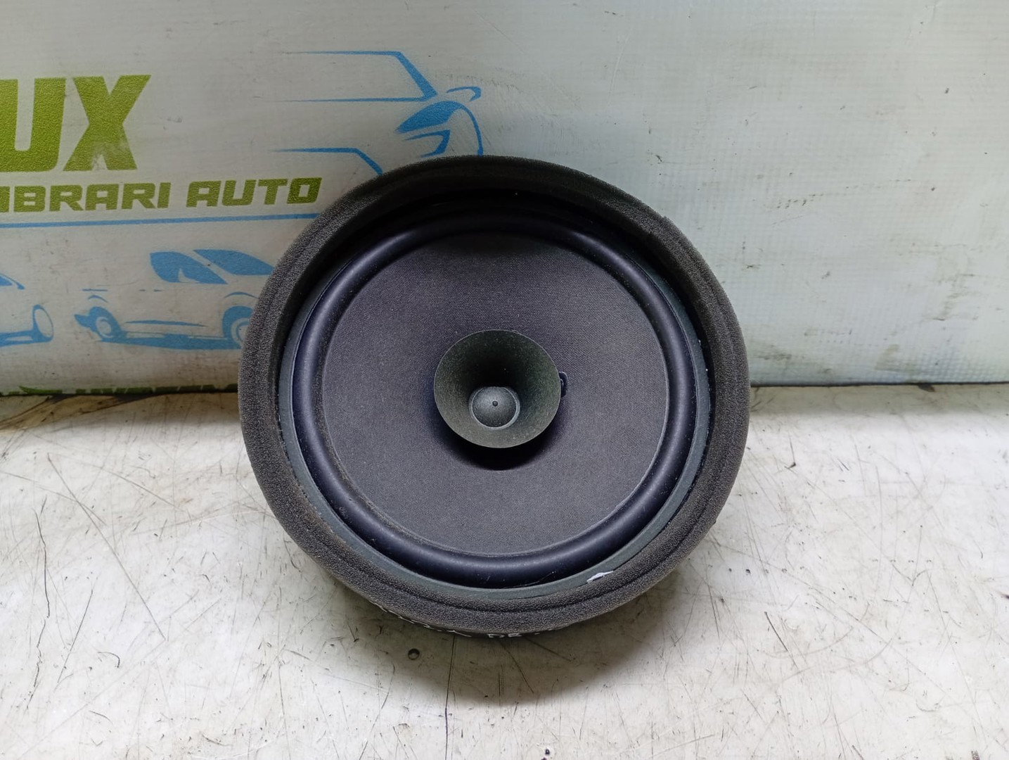 Boxa difuzor 8720a017 Mitsubishi Outlander 2 (2005 - 2009)