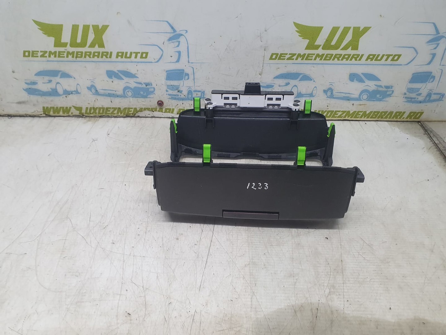 Ornament interior 84740-3U055 Kia Sportage 3 (facelift) (2014 - 2015)