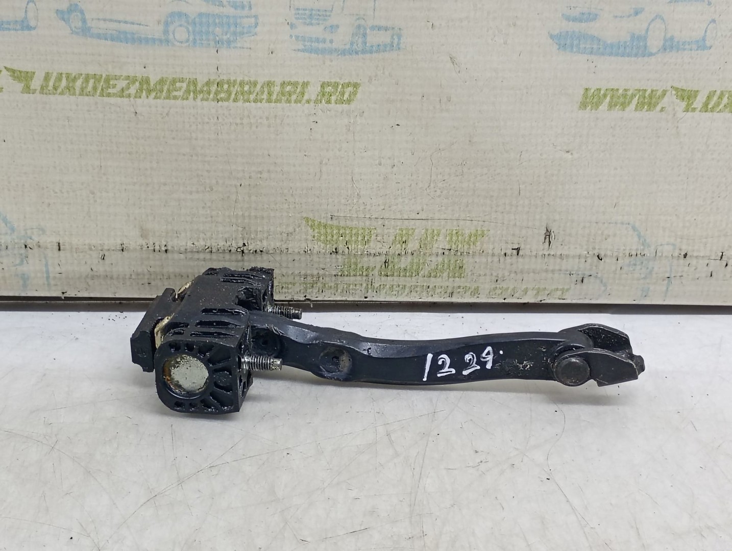 Opritor usa 13107175 Opel Astra H (2004 - 2007)