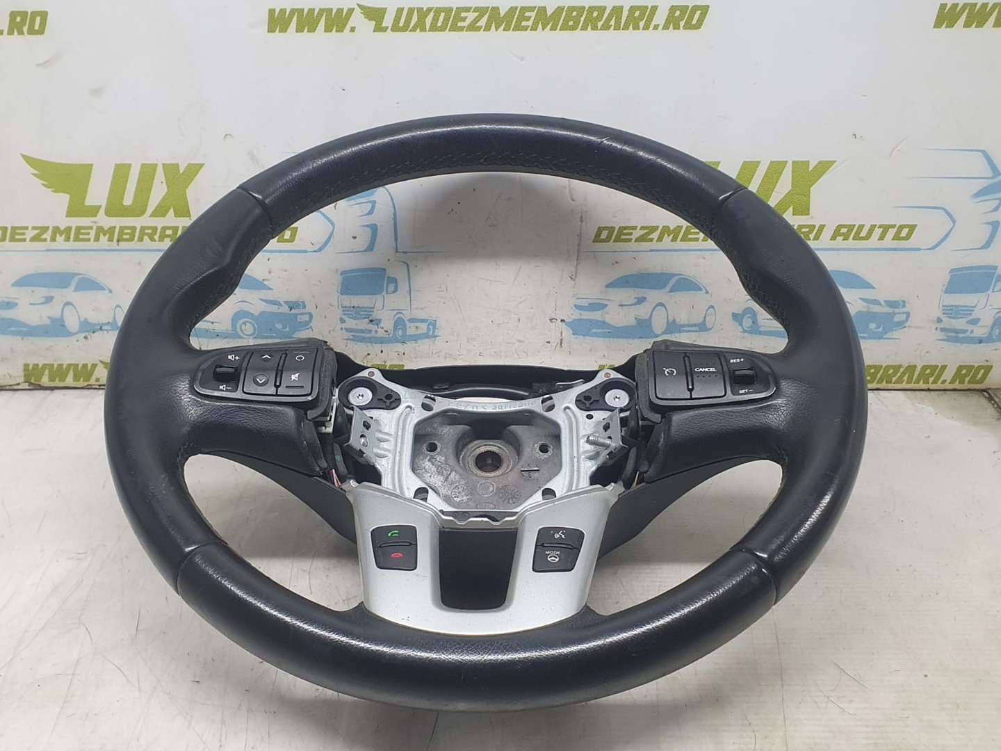 Volan in 3 spite cu comenzi 56110-3U752EQ Kia Sportage 3 (facelift) (2014 - 2015)