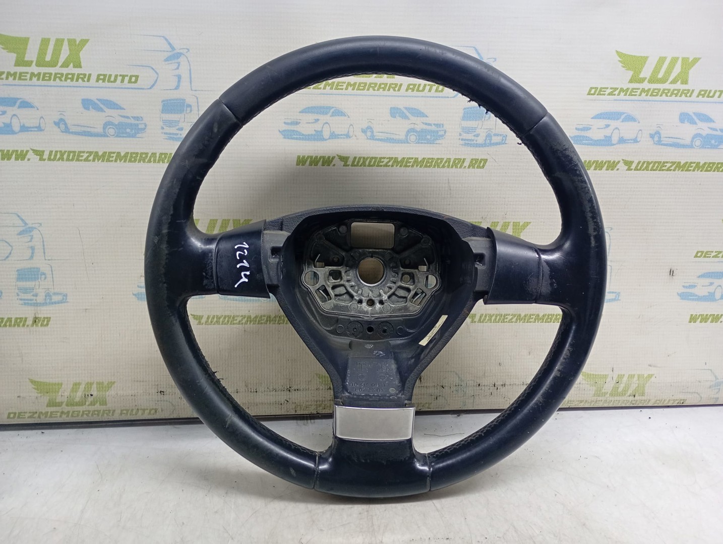 Volan in 3 spite 1T0419091T Volkswagen Tiguan 1 (5N) (2007 - 2011)