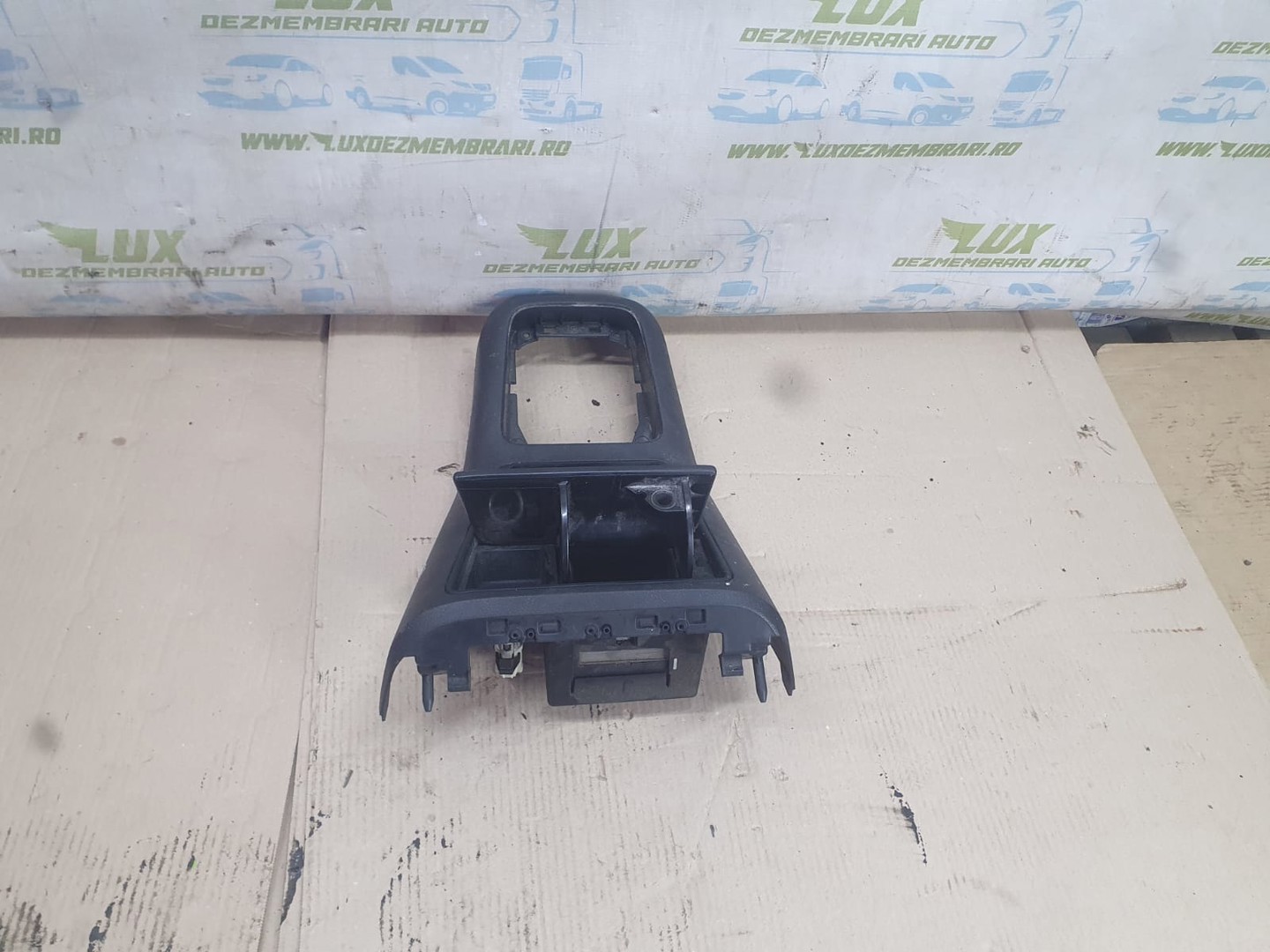 Ornament consola centrala 5N1857961 Volkswagen Tiguan 1 (5N) (2007 - 2011)