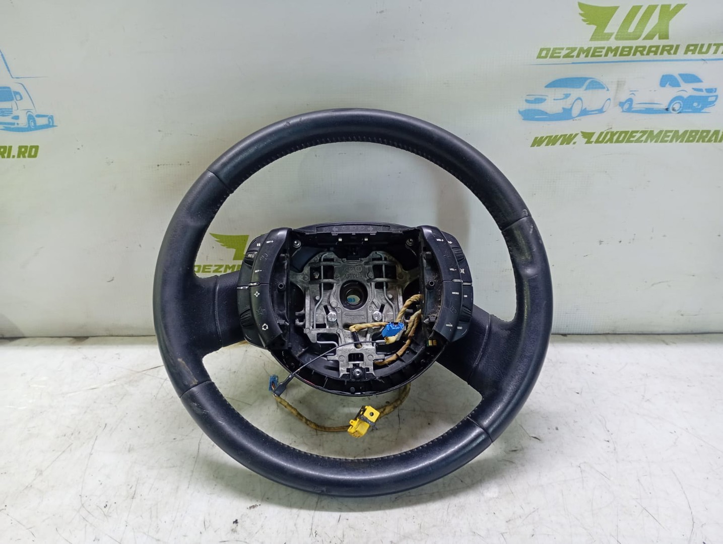 Volan in 3 spite 96823701zd Citroen C4 1 (2004 - 2008)