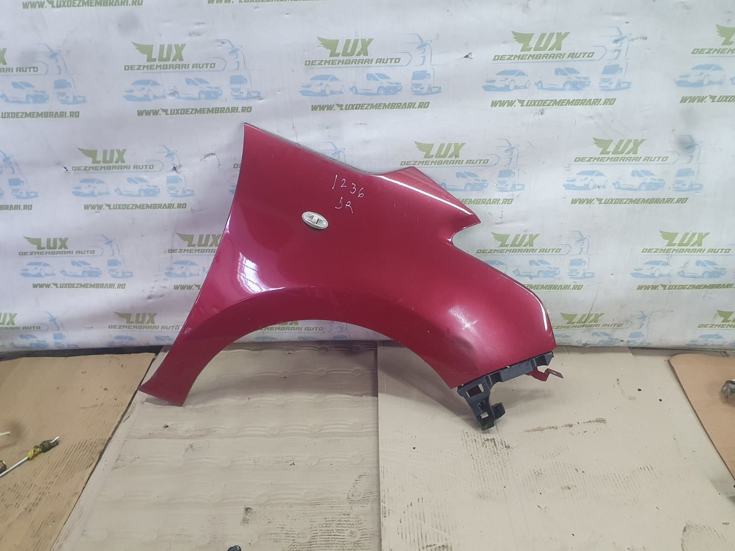 Aripa dreapta fata Citroen C3 Picasso 1 (2008 - 2013)