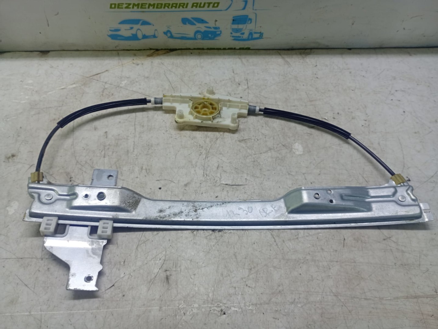 Macara geam dreapta fata 9657133580 Citroen C4 1 (2004 - 2008)