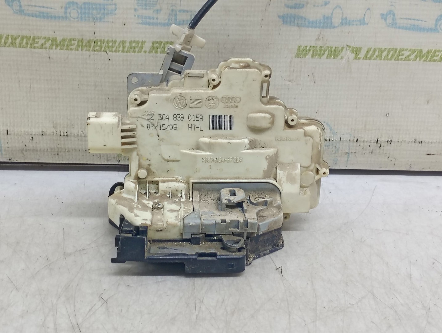 Broasca stanga spate 3C4839015A Volkswagen Tiguan 1 (5N) (2007 - 2011)