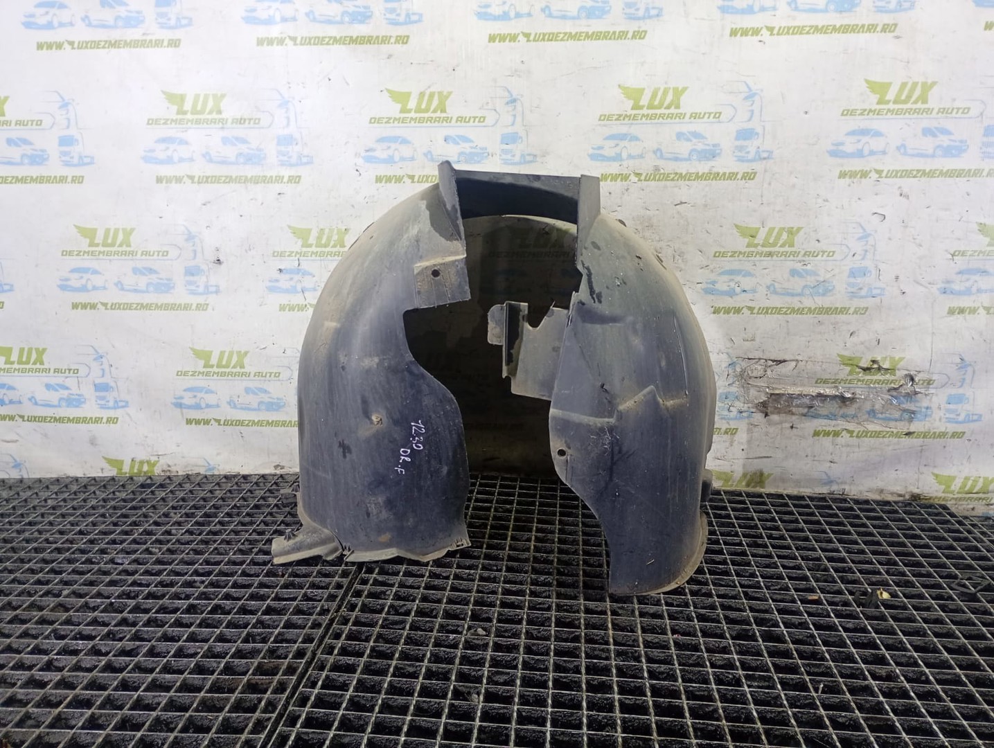 Carenaj roata spate dreapta 9681375580 Citroen C4 1 (2004 - 2008)