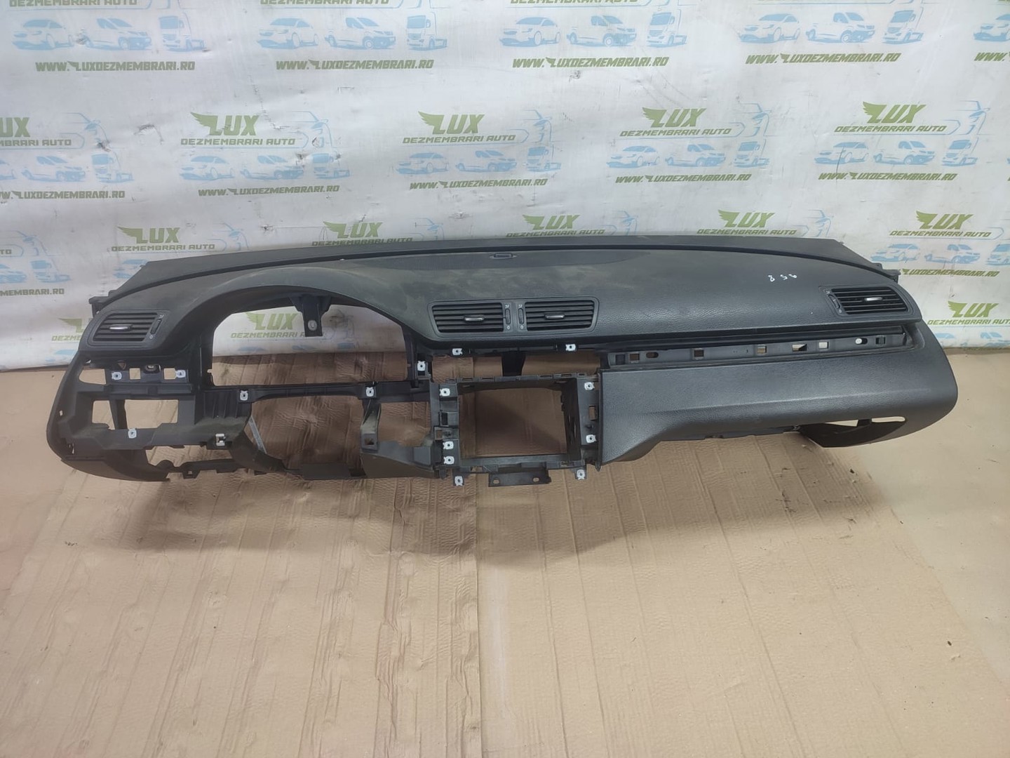 Plansa bord 3C1857669 Volkswagen Passat B6 (2005 - 2010)